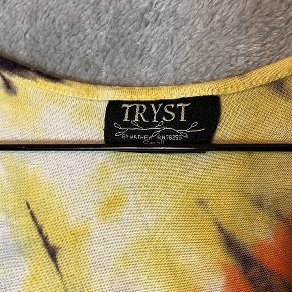 Tryst Tie-Dye Tank Top - Picture 3 of 6